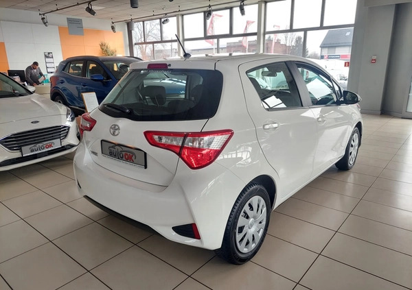 Toyota Yaris cena 48500 przebieg: 84164, rok produkcji 2018 z Gubin małe 232